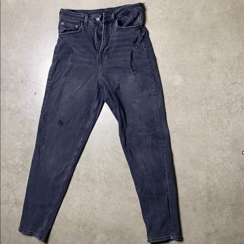H&M | high waisted distressed jeans